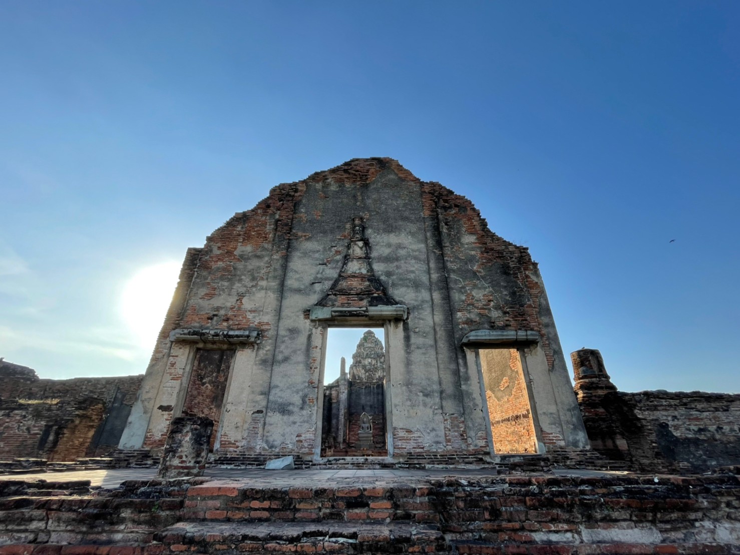 ワット・プラシーラッタナーマハータート 観光