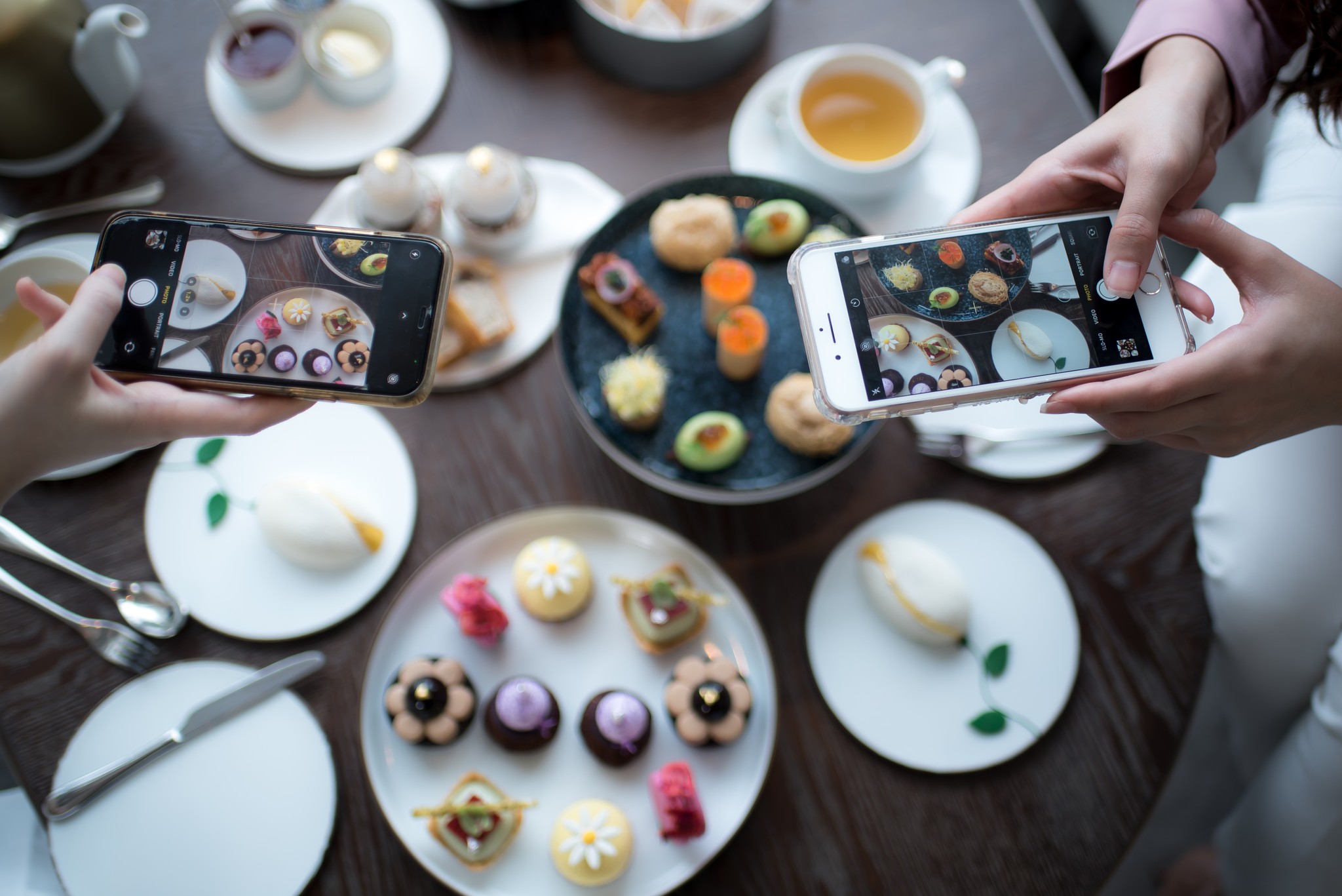 アフタヌーンティーをお楽しみください