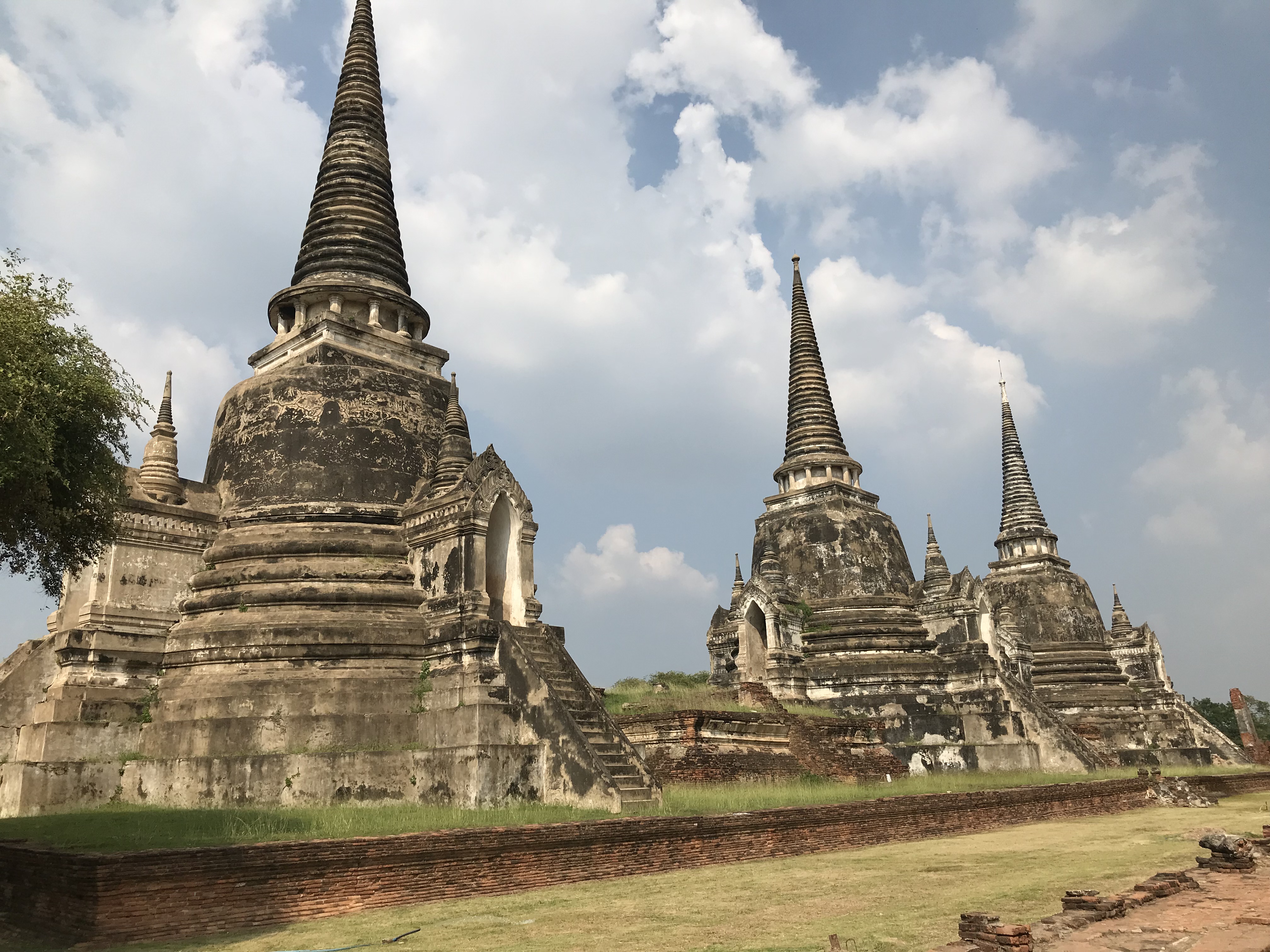 3人のアユタヤ王朝時代の王が眠る「ワットプラシーサンペット」