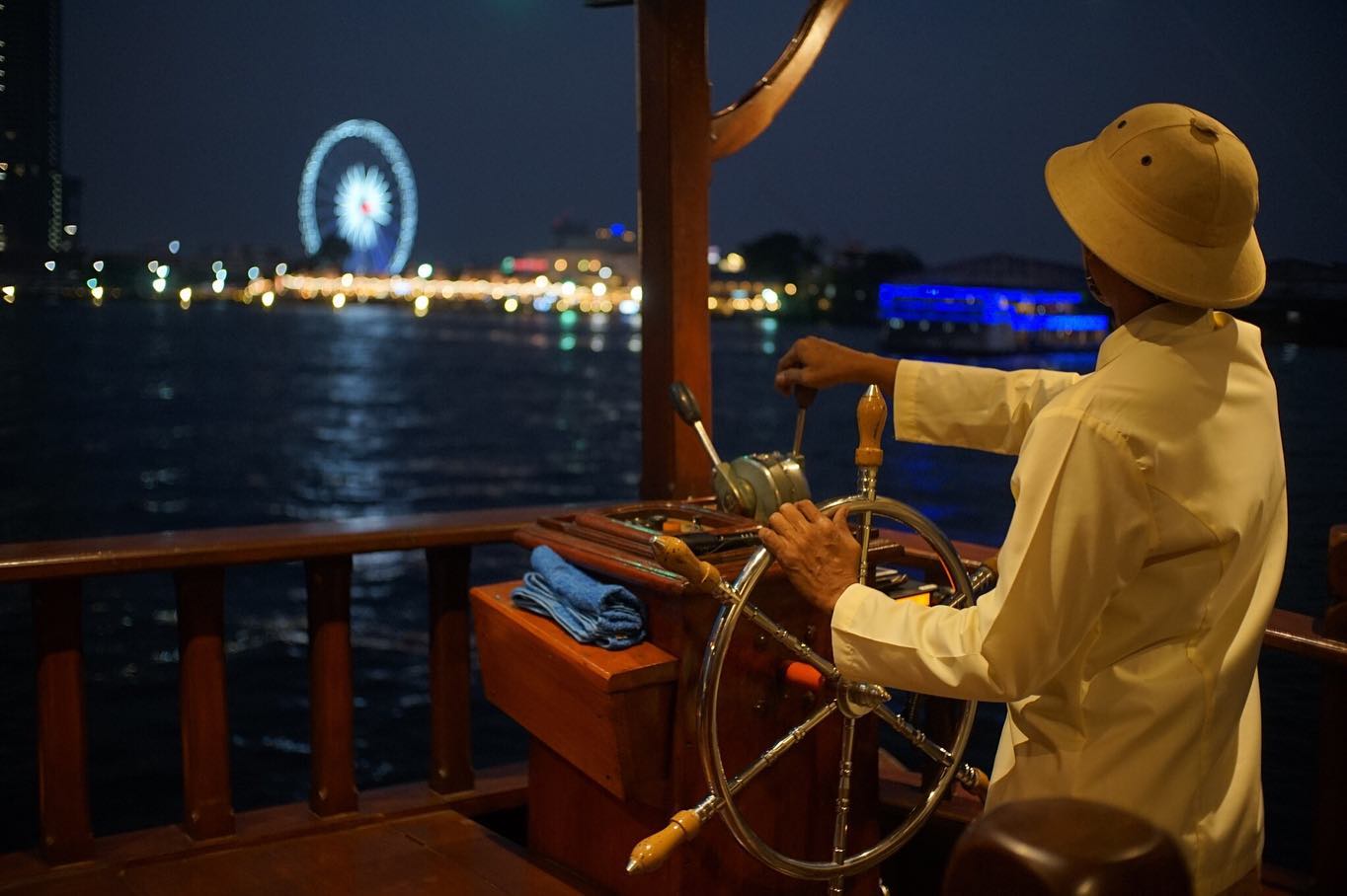 アイコンサイアム船着き場から乗船＆出航