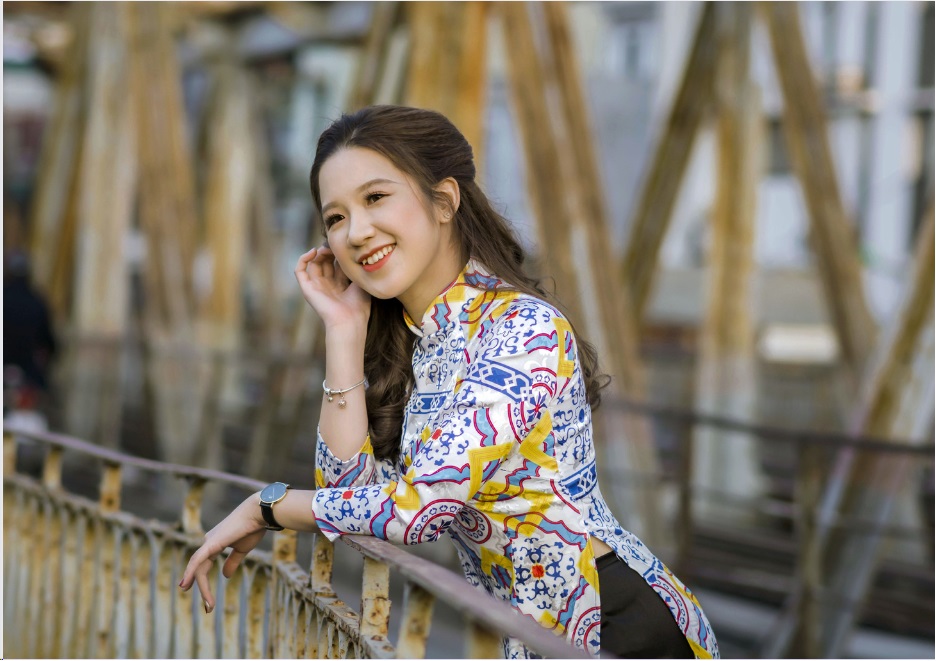 人気のフォトスポット「ロンビエン橋」で一時停車し、写真撮影タイム♪