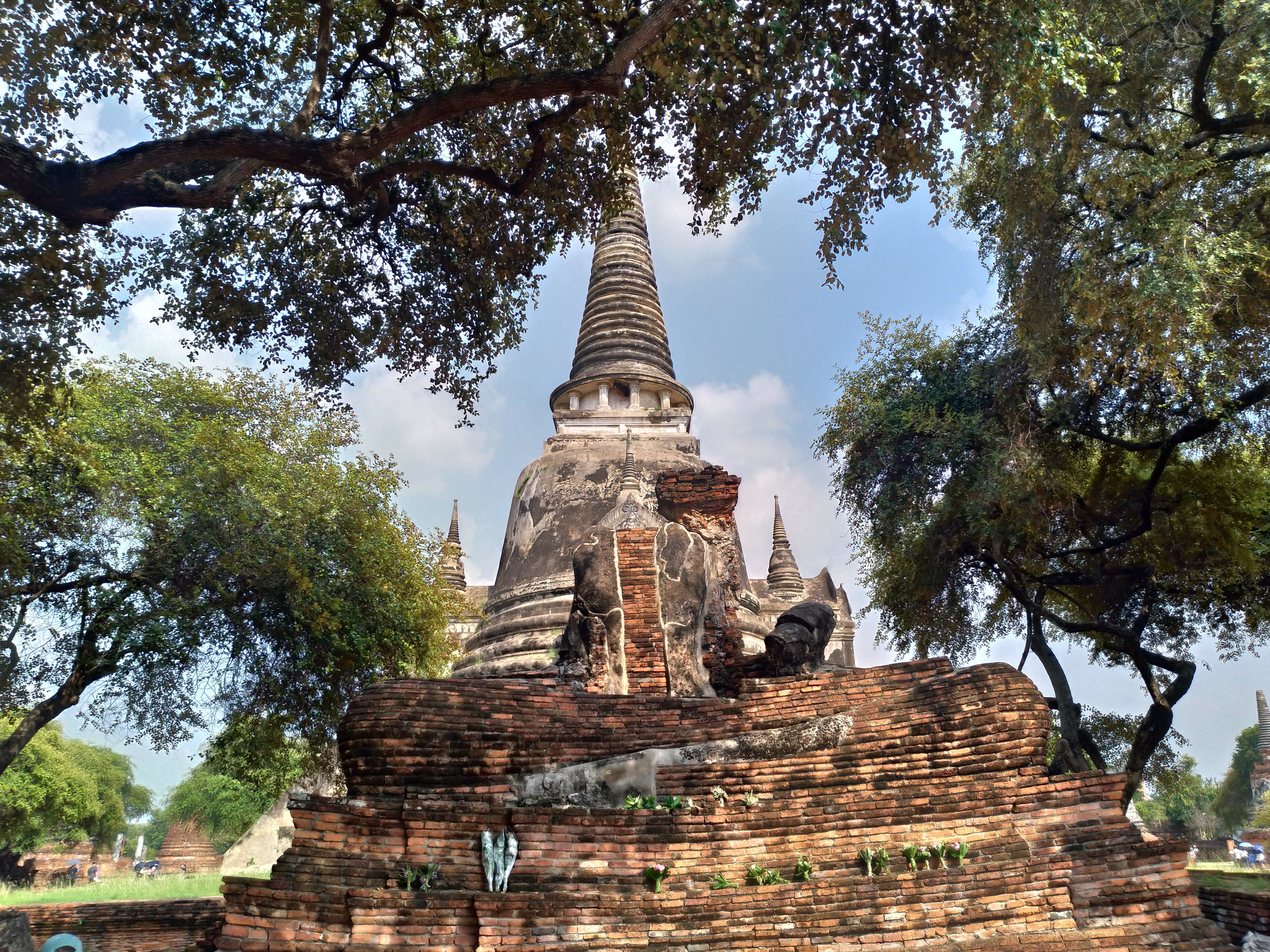 3人のアユタヤ王朝時代の王が眠る「ワットプラシーサンペット」