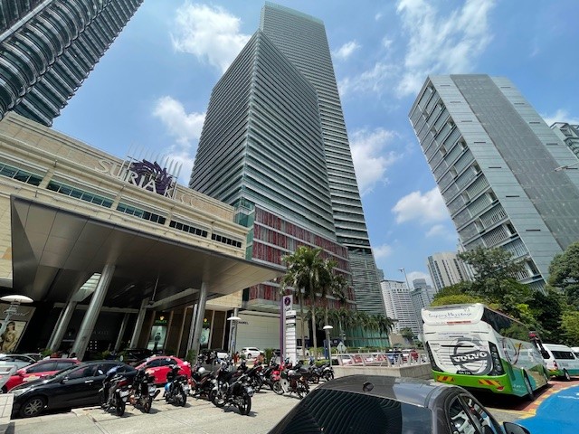 KLCC地区出発｜スリアKLCC ー Ramlee エントランス前にて解散