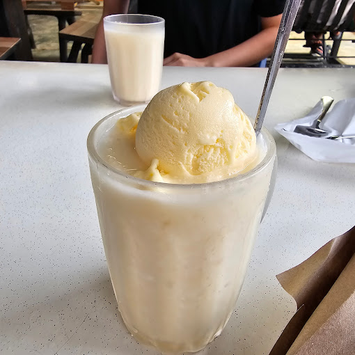 ココナッツシェイク立ち寄り