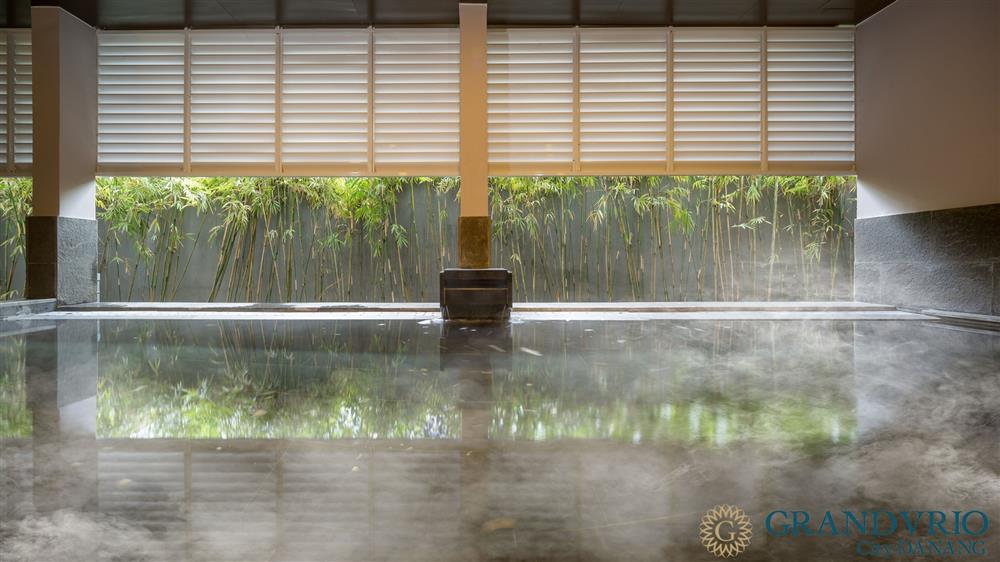 マッサージ後は大浴場やお部屋でのんびりとお過ごしください