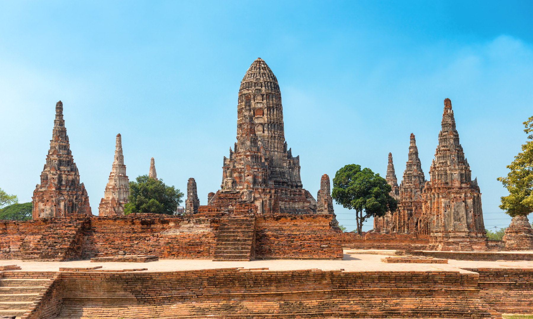 アユタヤ遺跡で一番美しいとされる「ワットチャイワッタナラーム」