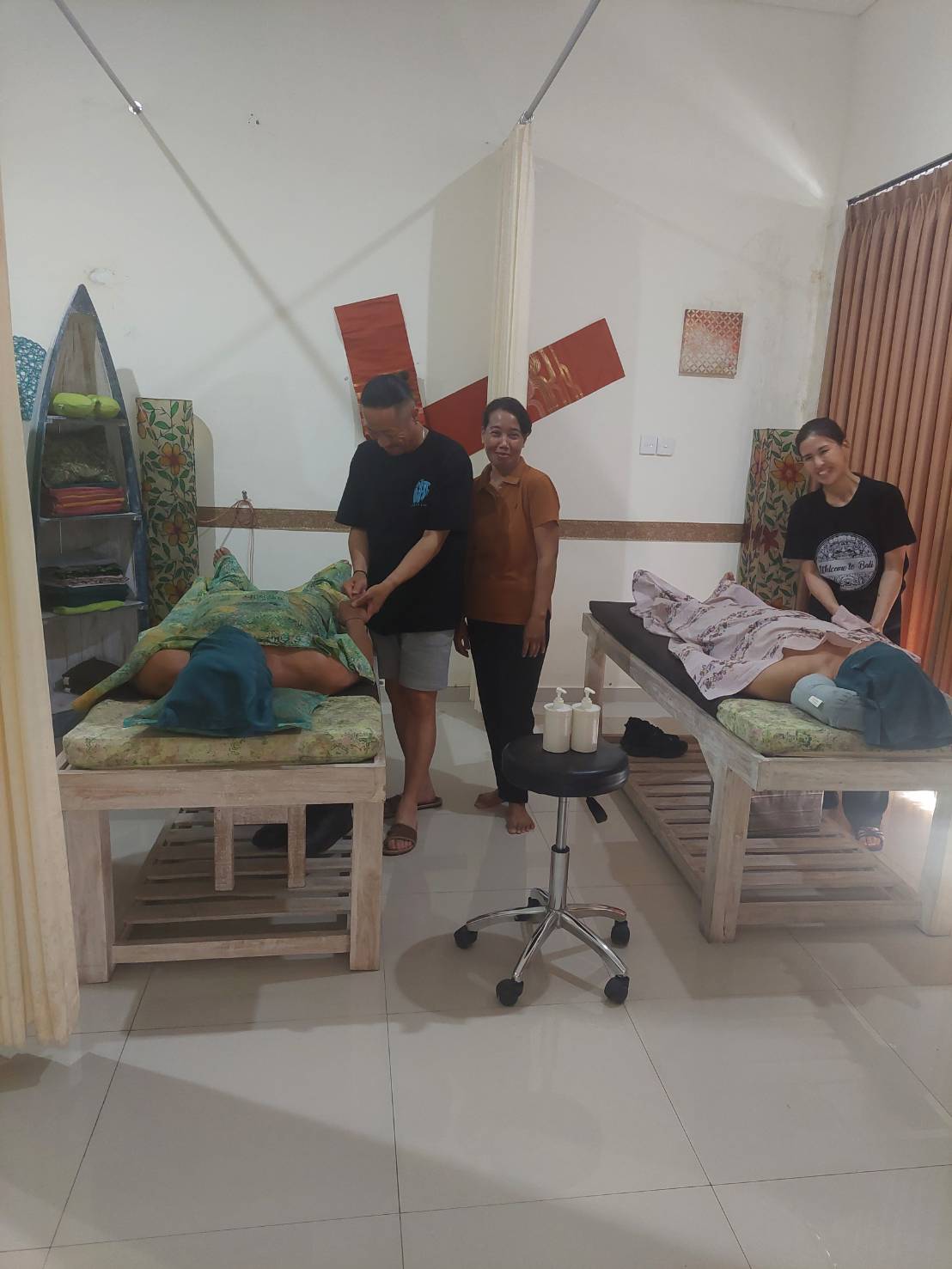 バリニーズマッサージ 背面施術講習