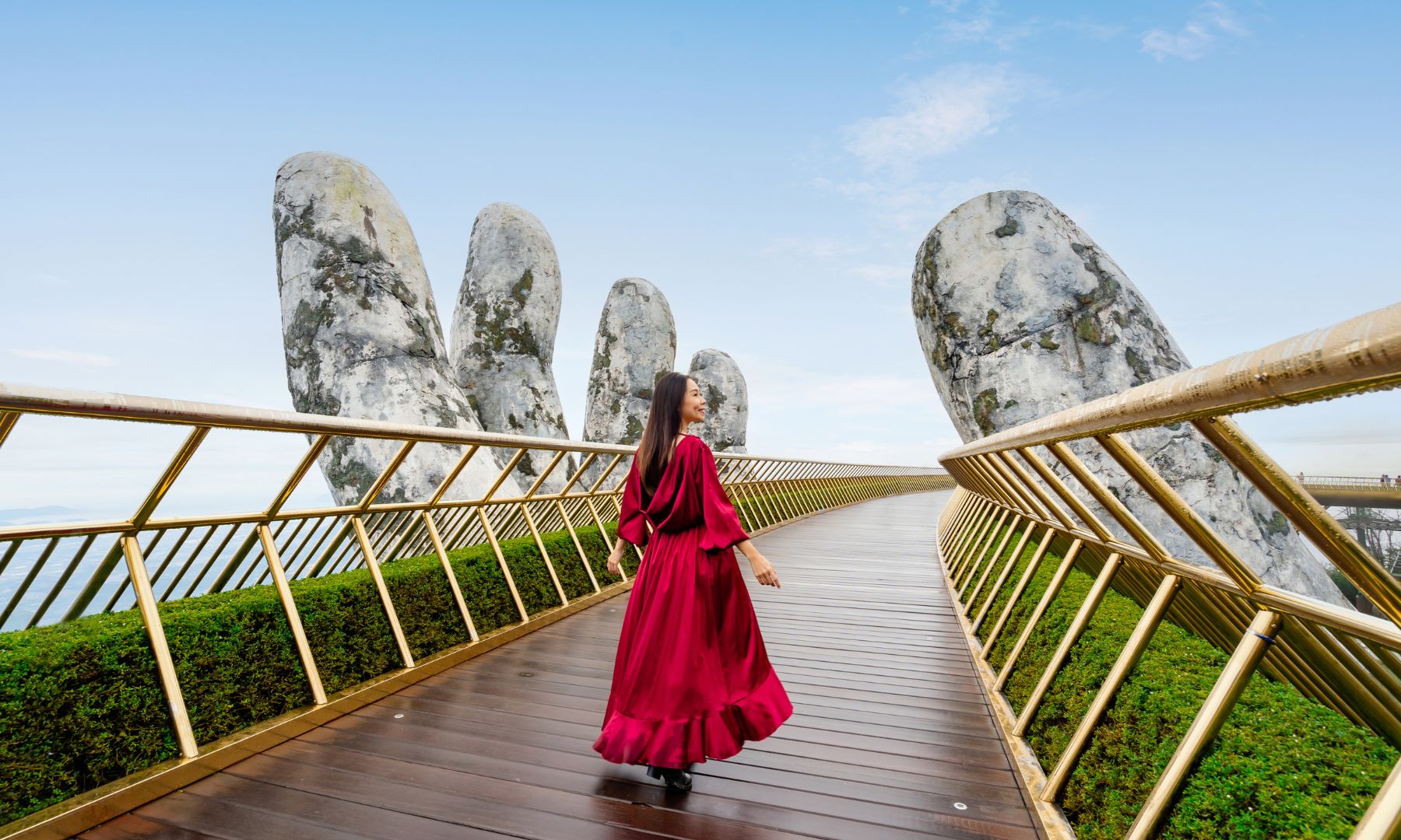 ゴールデンブリッジ（神の手）へご案内