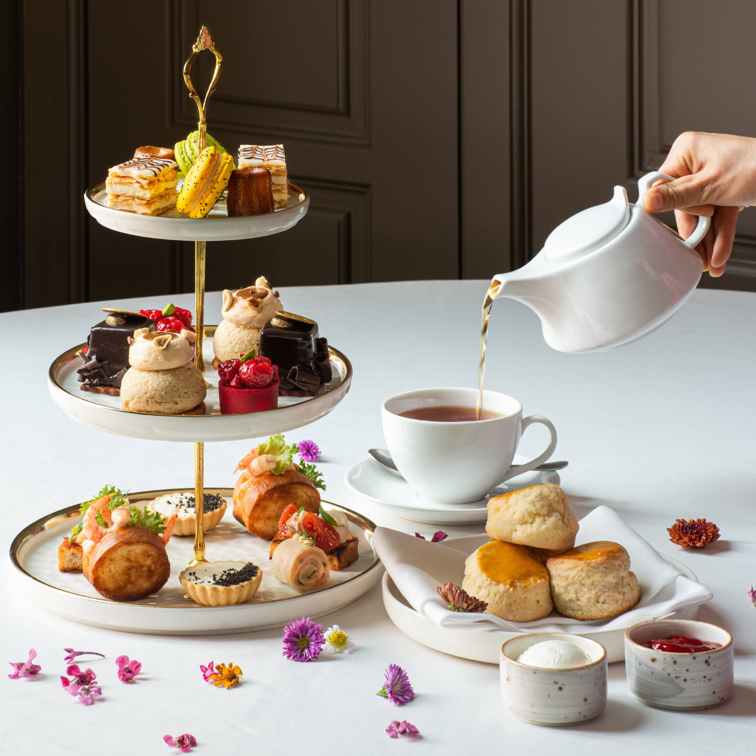 アフタヌーンティーセットをお楽しみください