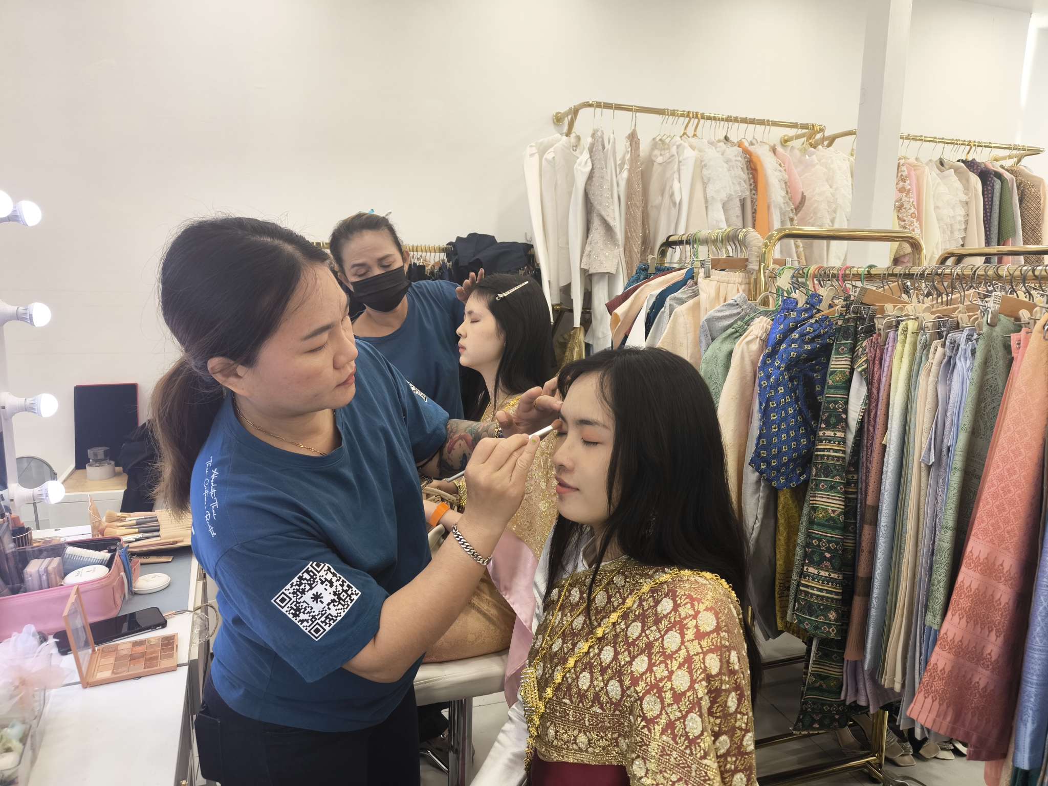 ポイントメイク＆ヘアスタイリング（約45分）