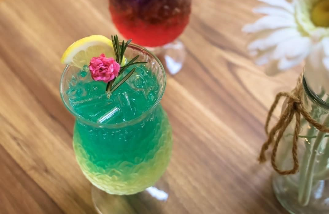 カフェ「アヨタヤカフェ」にて休憩