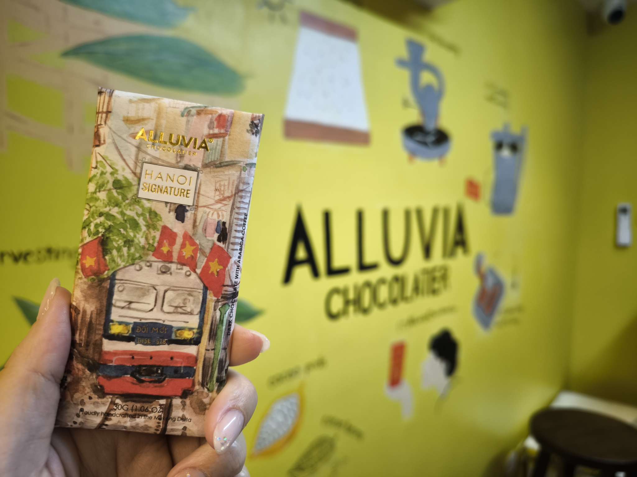 ALLUVIAオリジナルの包装紙で可愛くラッピングしたら、完成！