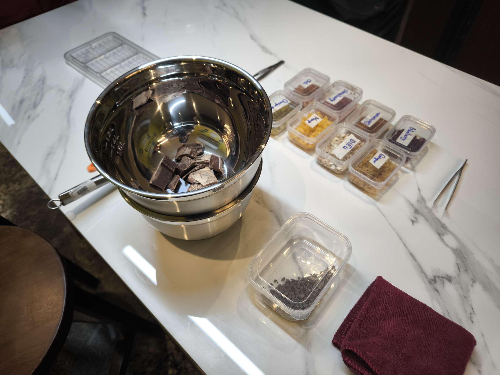 「ALLUVIA（アルヴィア）」で板チョコ作り（約45分）