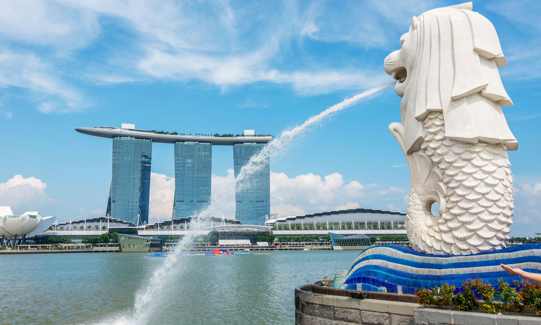 シンガポールの象徴「マーライオン像」