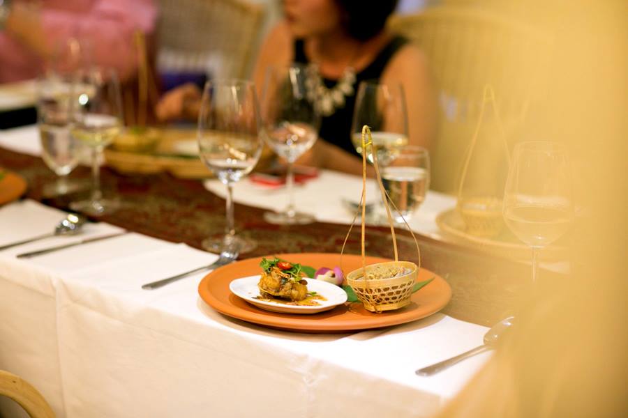 レストラン厳選のセットメニューをお楽しみください