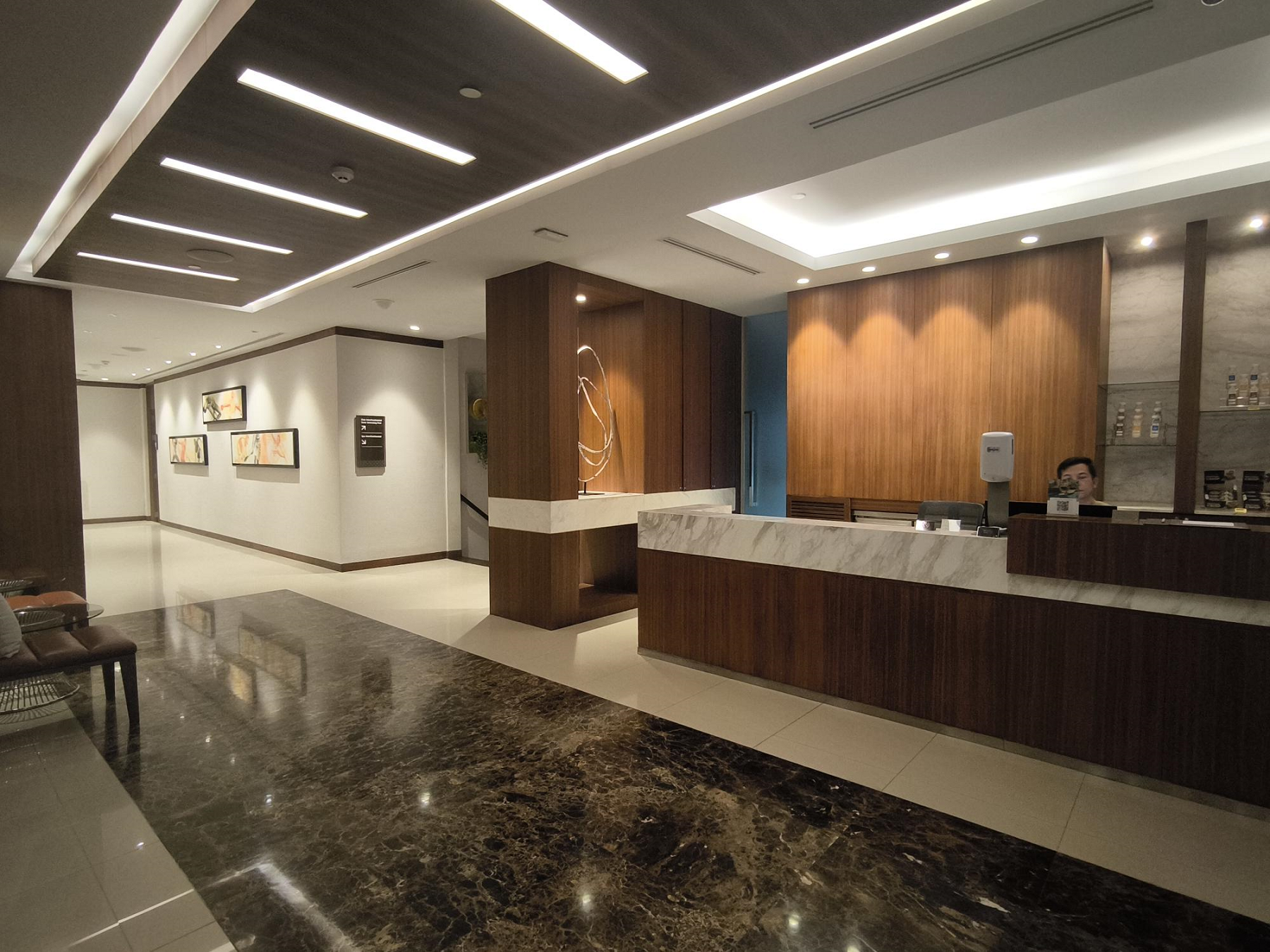 36階 に位置する「スパ インターコンチネンタル」へお進み下さい