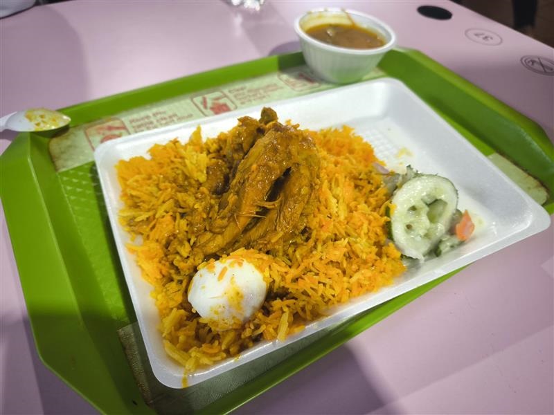 異文化の香りあふれるテッカセンターでランチ