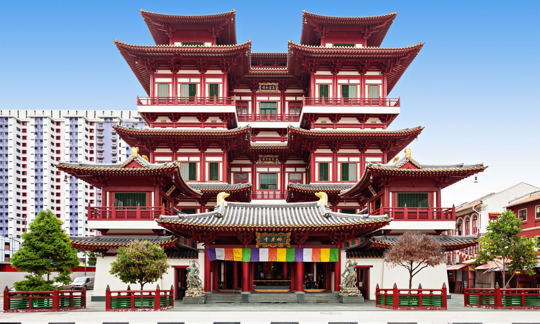 シンガポール最強のパワースポットとも言われる佛牙寺（ブッダ トゥース レリック 寺院）へご案内