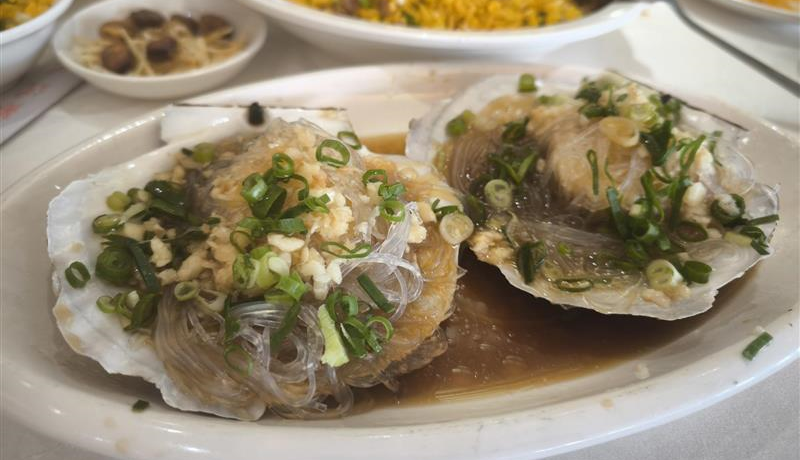 西貢の海鮮料理の名店「全記海鮮菜館」にて、海鮮料理のご昼食をお召し上がりください