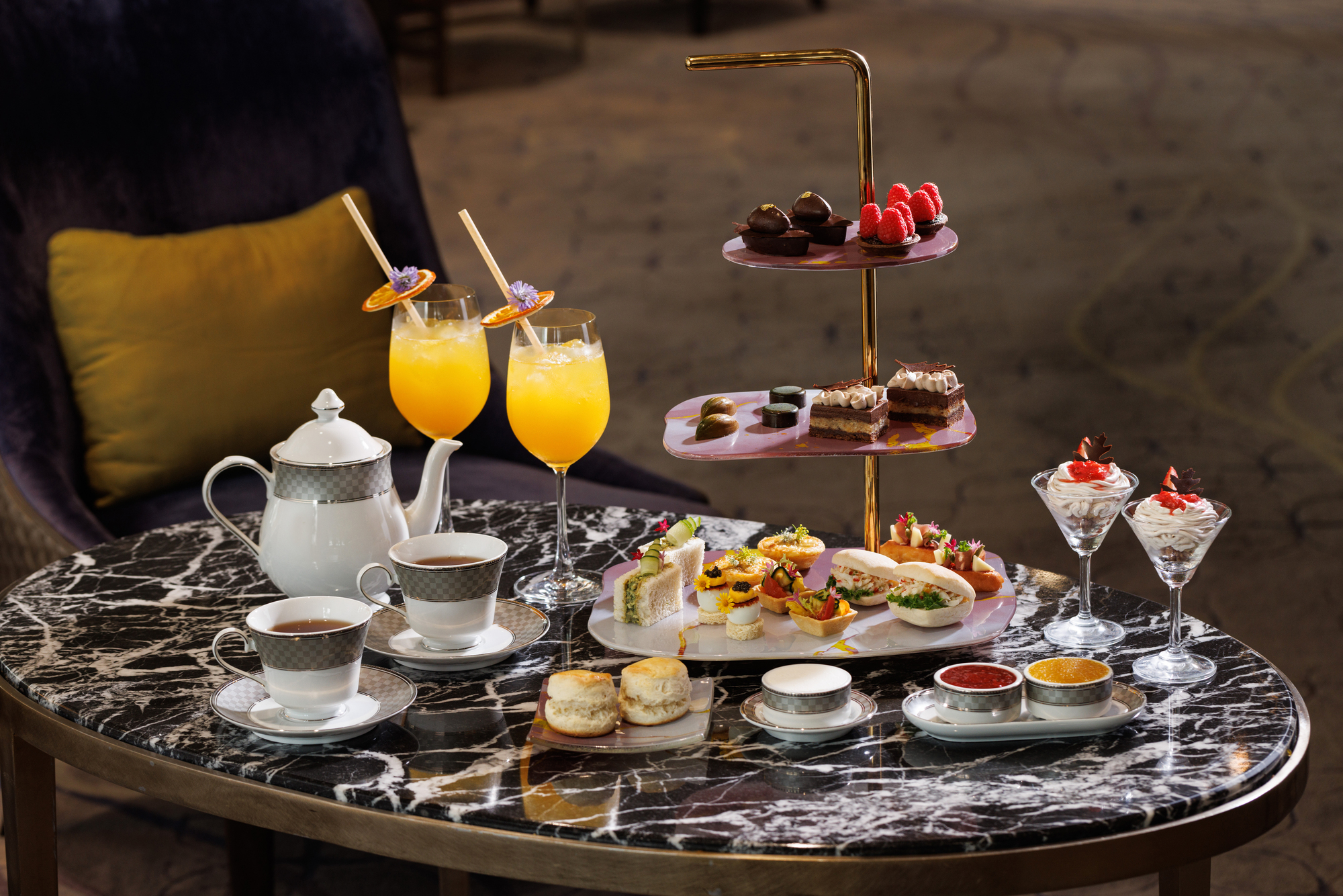 季節ごとにこだわりのアフタヌーンティーをお楽しみください