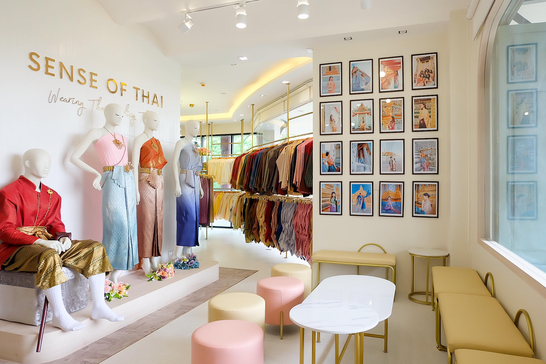 ＜衣装・アクセサリー選び＞カラフルで映えるデザインが勢ぞろい！