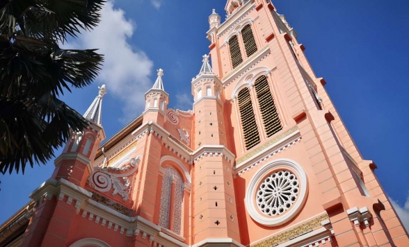 【ホーチミン】ピンクのタンディン教会とフォトジェニック巡りツアー
