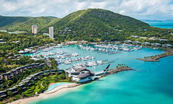 ハミルトン島3泊4日グレートバリアリーフ・アドベンチャーパッケージ