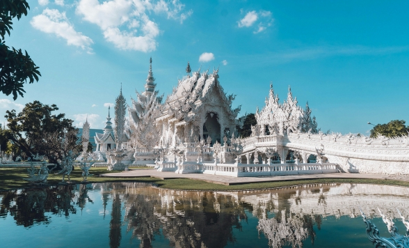 チェンライの見所まるまる観光！ゴールデントライアングル+フォトジェニック寺院+首長族の村訪問