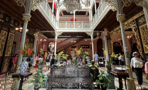 ペナン半日観光 トライショー乗車＆世界遺産ジョージタウン散策　ブルーマンションでの優雅な昼食付き