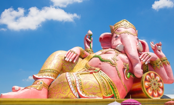 フォトジェニック満載！アユタヤ遺跡・象カフェ・ピンクガネーシャ・ワットパクナムを巡るツアー