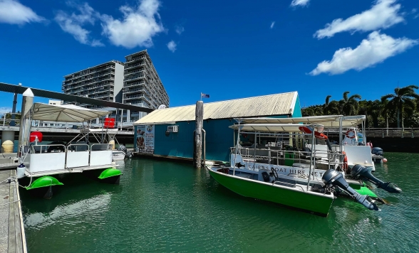 ケアンズボートハイヤー