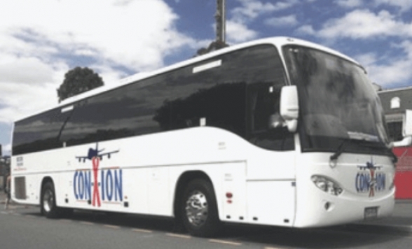 ゴールドコーストホテル⇔  ホワイトウォーターワールド混載車送迎