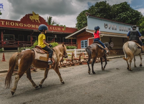 トーンソムブーンクラブ