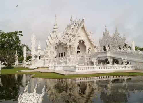 ワットロンクン（ホワイトテンプル）