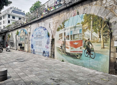 フンフン通りの壁画アート