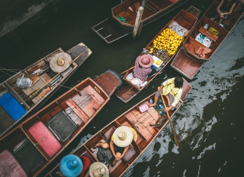 水上マーケット