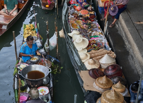 ダムヌンサドゥアック水上マーケット