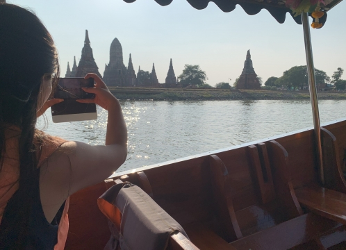 象と触れ合い体験