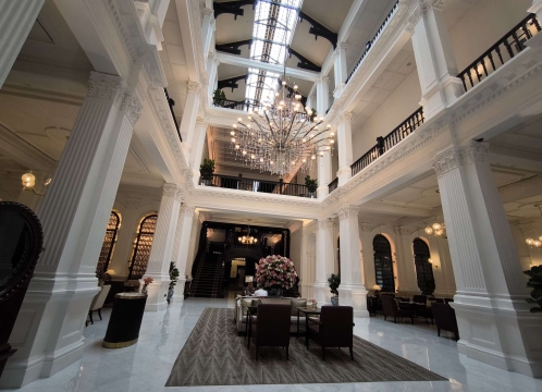 ラッフルズホテル_ザグランドロビー