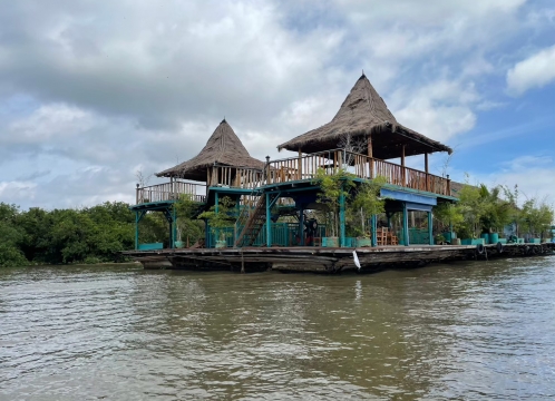 トンレサップ湖