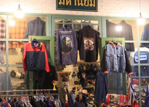 シーナカリン鉄道市場_タラートロットファイシーナカリン