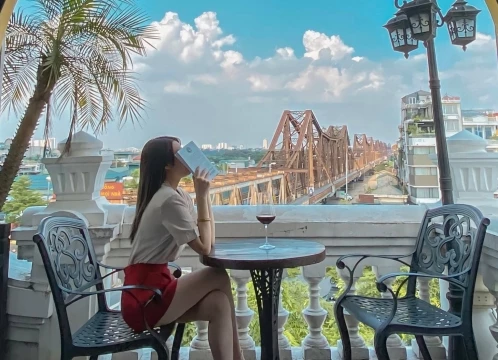 【ハノイ】ロンビエン橋が一望できる穴場カフェ「Serein Cafe & Lounge」でエッグコーヒー + トレインストリート+大人気チョコブランド「ALLUVIA」でのチョコ作り体験