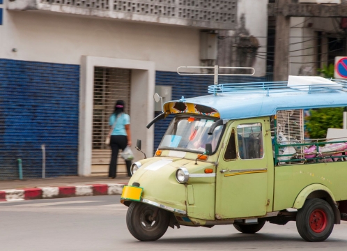 世界遺産アユタヤトゥクトゥクなどで自由行動を満喫