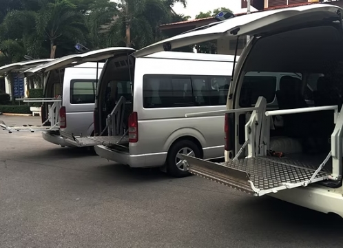 電動車椅子対応車両_空港送迎