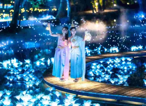 タイ伝統衣装フォト×イルミネーション
