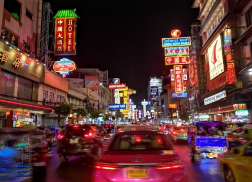 解散場所より徒歩でチャイナタウン