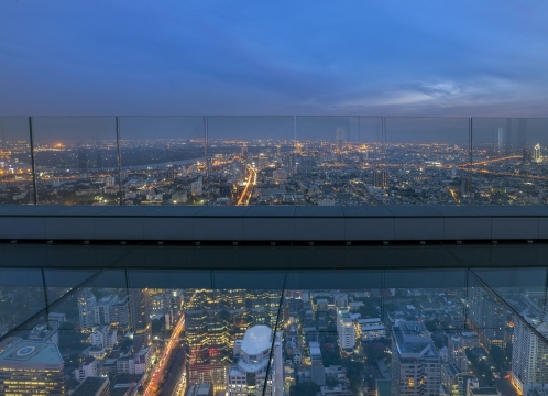 78階＿グラスの床