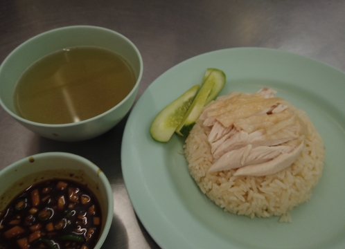 ピンクのカオマンガイ