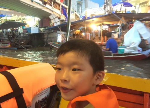 ホタルクルーズに出発