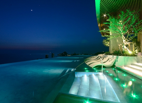 Holiday_Inn_Resort_Vana_Nava_Hua_Hin